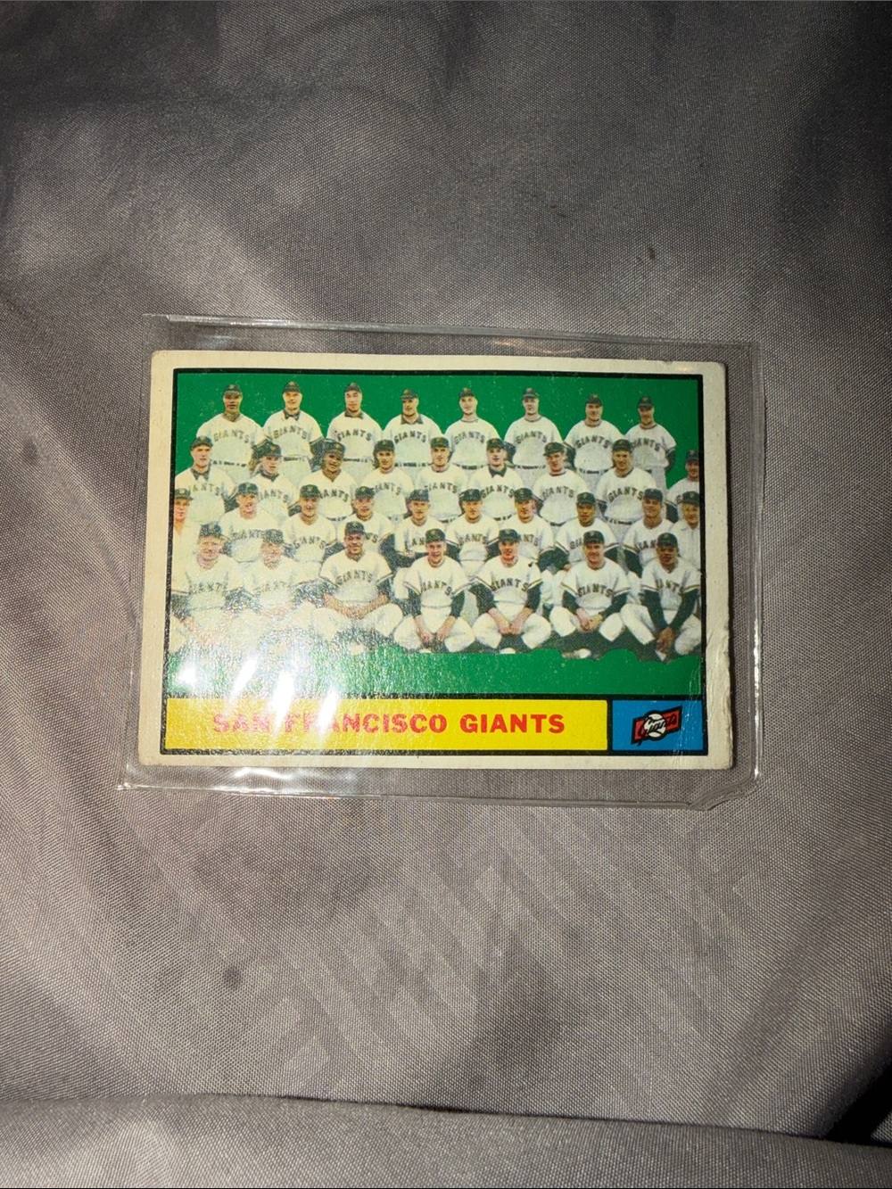 SAN FRANCISCO GIANTS TEAM CARD; 1961 Topps Baseball Card # 167